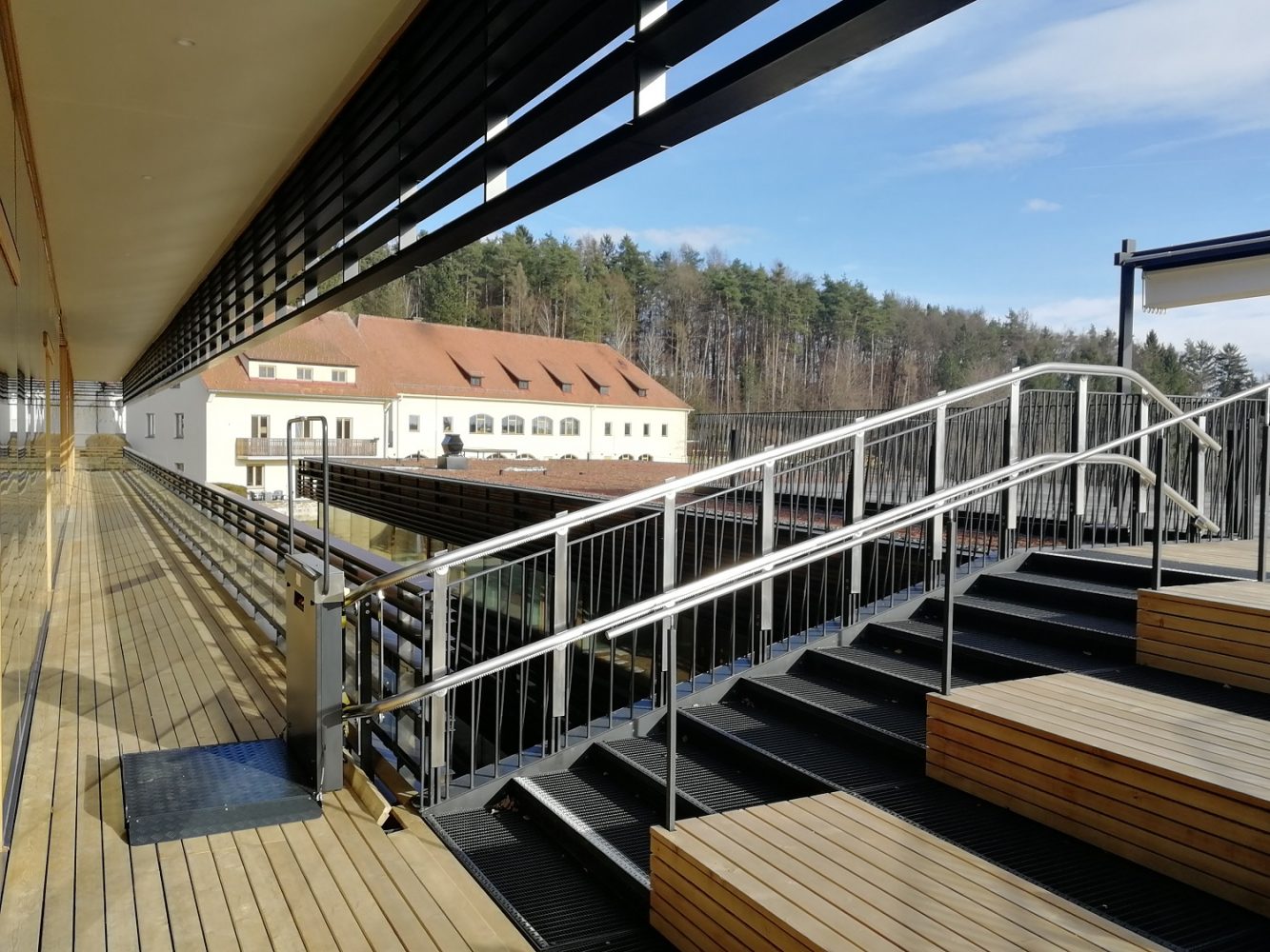 GTLE Holland on the bridge over the canal